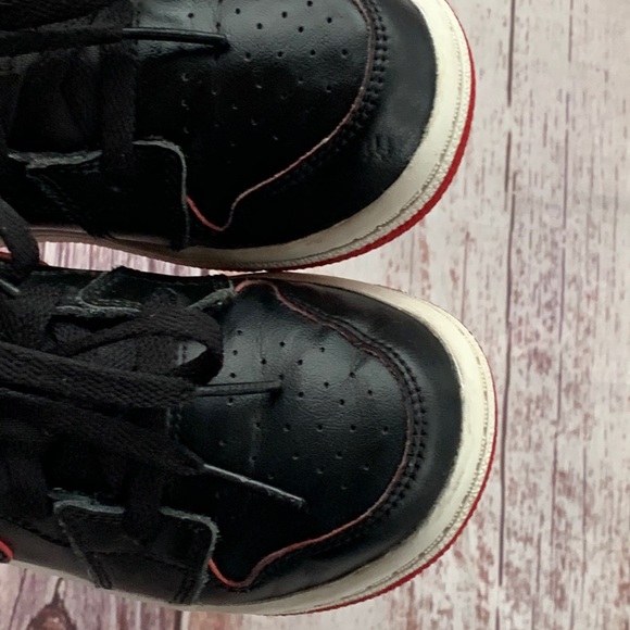 Toddler Boys Nike Air Jordan Sneakers. - Picture 8 of 14